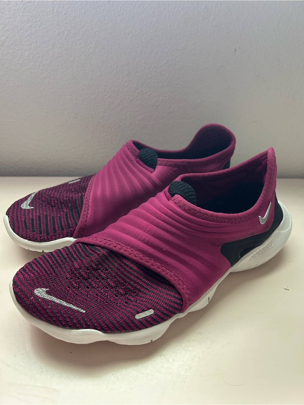 Nike Free RN Flyknit 3.0 W's 6.5 True Berry Slip On Running shoes AQ5708-601